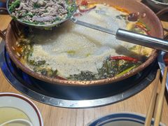 -洱火云南酸菜牛肉火锅(石景山当代商城店)