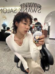 -SWANK SALON