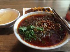 -蓉李记成都名小吃(二七万达店)