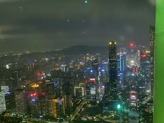 -广州塔卢特斯法国旋转餐厅