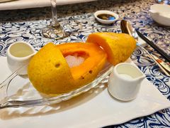 木瓜炖雪蛤-凯宾斯基大酒店·三楼御龙轩中餐厅