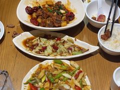 -隔壁老王·家常云南菜(花巷店)