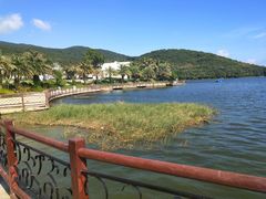 -亚龙湾亚泰商业街