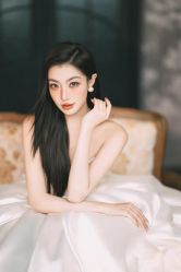 -喜爱高定婚纱摄影