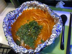 花甲粉丝-网红美食街区