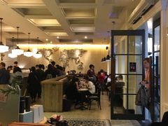 大堂-星巴克臻选(广州沙面店)