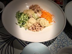 鸡丝拌面-桂满陇天书(南京德基旗舰店)