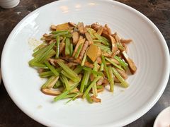 -莲花石酸菜鱼(海滨东路店)