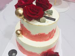 邂逅鲜花双层蛋糕-艾加柒克蛋糕茶歇甜品台(春熙路店)