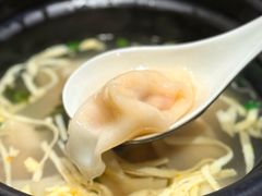 蟹粉小馄饨-馋三尺蟹粉小笼(人民广场店)