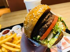 -The Habit Burger Grill 哈比特汉堡(复兴soho店)