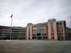 -广州市第二中学高中部(科学城校区)