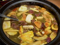 -一朵菌·野生菌探索家火锅(南亚店)