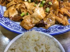 -壹阁胡羊焖饼(特色小吃街店)