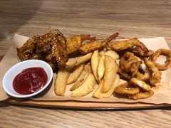 三味小吃拼盘-必胜客(海雅PH店)
