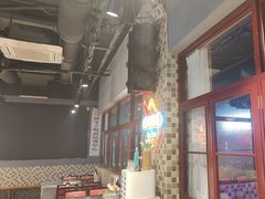 -马路牙子烧烤音乐酒馆(望京店)