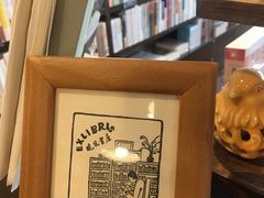 -晓风书屋(浙大紫金港店)