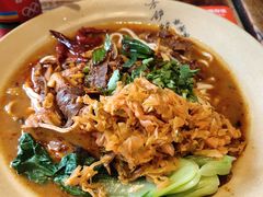 -方铲铲·成都板凳面(滨江银泰店)