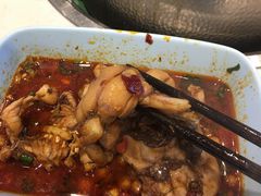 鲜活牛蛙-蛙两只美蛙鱼头火锅(恒茂店)