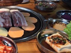 -韩国明洞碳烤肉(常平店)