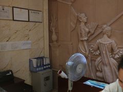 -维也纳酒店(深圳国际会展中心沙井上南店)