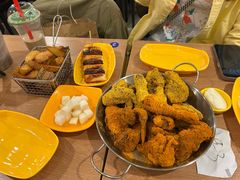 -BHC炸鸡(明洞总店)