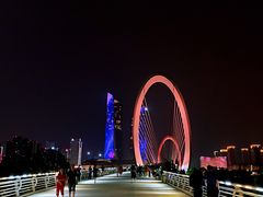 -南京眼步行桥