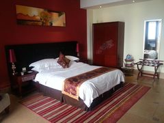 床-屋顶顶城市·江景酒店-客房部