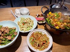 -聚鑫朋酸菜肥肠(九龙仓店)