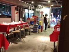 -龙巢盱眙龙虾·牛蛙·烧烤宵夜(八卦岭店)