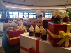 -咖啡苑自助餐厅·中国大饭店