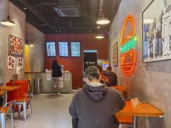 -牛纽塔·牛人堡(群众路店)