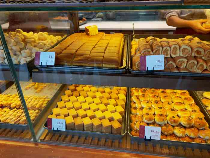 詹记桃酥(三里庵店)-"绿豆饼能吃出来绿豆本身的香甜~外皮特别酥.