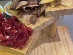 -宴全牛粤来越牛潮汕鲜牛肉火锅(海州万达广场店)