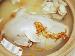 松茸虫草花胶鸡-青岛香格里拉·香宫中餐厅