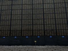 -唐山抗震纪念碑广场