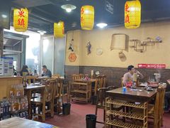 大堂-东镇老火锅(长春路首店)