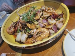 -休记光头香辣蟹干锅(绵竹店)