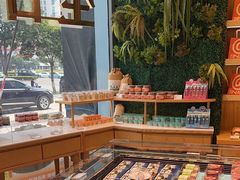 -缇纳甜妮·西餐·甜点(商字店)