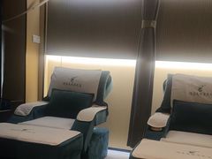 -鸿喜足健康足道采耳艾灸(南纬路店)