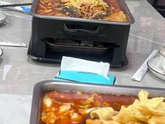 -在巷子里的烤肉店·螺蛳粉烤鱼·牛蛙(和美城店)