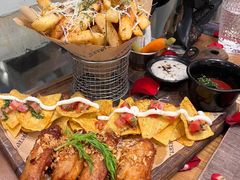 -Mark&Mars Restaurant