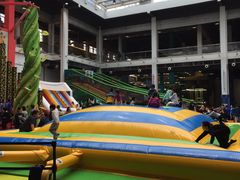 -蒙特利亲子乐园