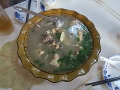 清炖羊肉-煲来饱去冷水鱼