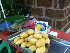 -芒果糯米饭摊子