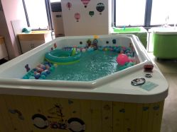 -小猴呦呦婴儿SPA游泳馆(小猴yoyo江北店)