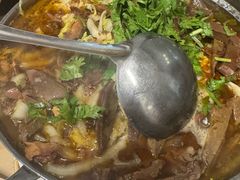 -闫家驴肉老店(华电一校店)