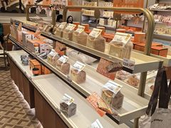 -沪上阿姨·臻选茶饮(上海环球港店)