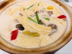 福果支竹猪肚煲-東海海鲜酒家(中信广场店)