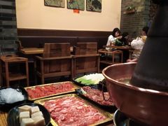 -钱家·乔老爷铜锅涮肉(曹路宝龙店)